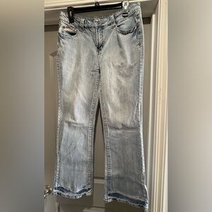 Women’s Duck Head  blue jeans.